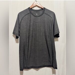 Gray Short Sleeve Tee with Crew Neck and Fitted Cut